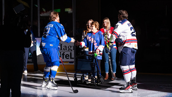20240209_Ms_Lindy_Puck_Drop_0172_16x9_Full