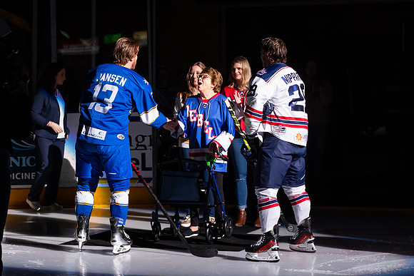 20240209_Ms_Lindy_Puck_Drop_0173_4x6