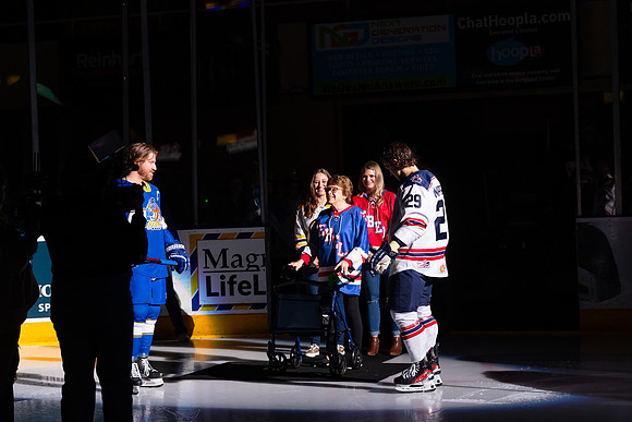 20240209_Ms_Lindy_Puck_Drop_0156_No_Crop