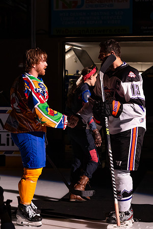 Captains_Shake_Hands-4799_4x6