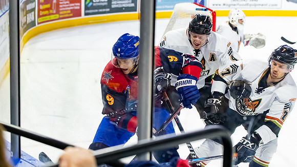 Zach_Nieminen_3982_1440P