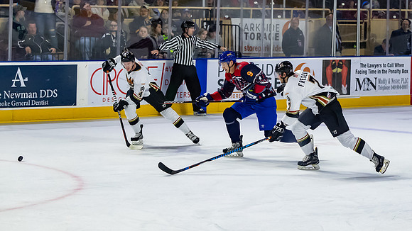 Zach_Nieminen_3956_1440P