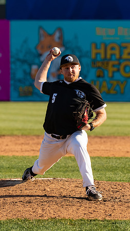 Gardner_Meeks_2620_16x9_Full