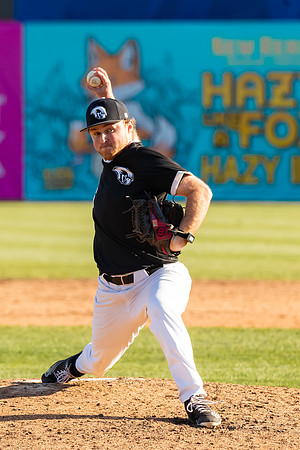 Gardner_Meeks_2593_4x6