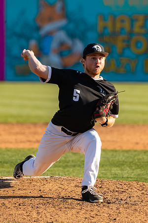 Gardner_Meeks_2600_4x6