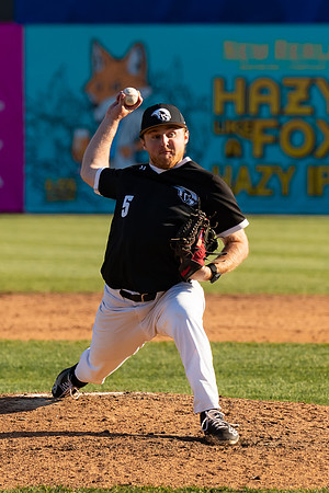 Gardner_Meeks_2620_4x6
