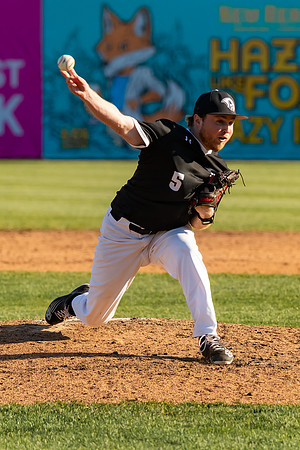 Gardner_Meeks_2621_4x6