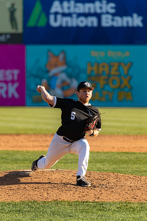 Gardner_Meeks_2600_No_Crop