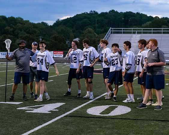HVHS_Lacrosse_Seniors_5643_8x10