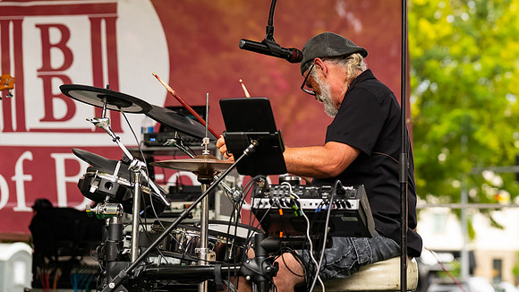 Jerry_Parris_3594_16x9_Full