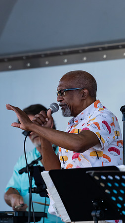 Terry_Brown_3038_16x9_Full