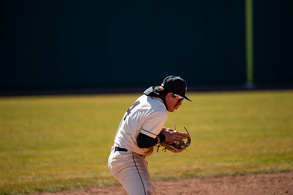 Kyle_Moshier_4678_No_Crop