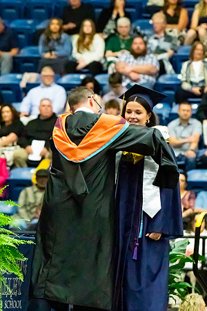 Caleigh_Ponn_Valedictorian_6319_No_Crop