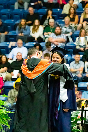 Caleigh_Ponn_Valedictorian_6324_No_Crop