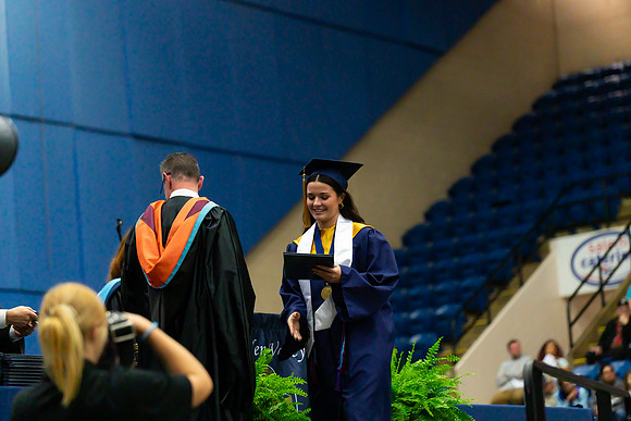 Caleigh_Ponn_Diploma_7090_No_Crop