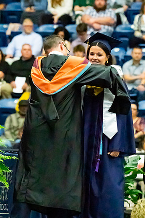 Caleigh_Ponn_Valedictorian_6322_4x6