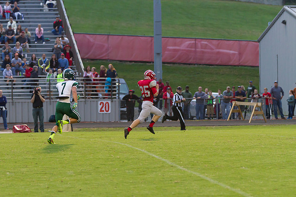 Noah Fletcher touchdown run