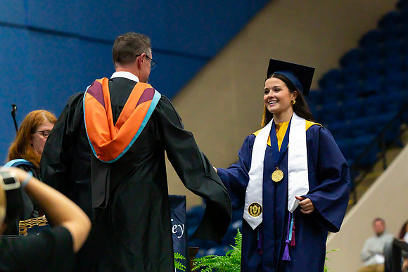 Caleigh_Ponn_Diploma_7072_4x6