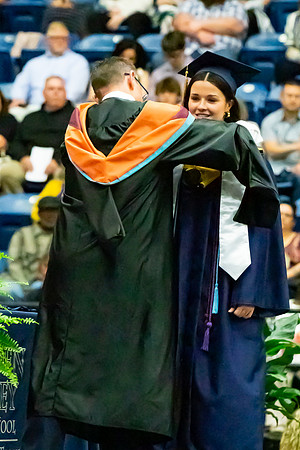 Caleigh_Ponn_Valedictorian_6321_4x6