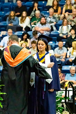 Caleigh_Ponn_Valedictorian_6330_No_Crop