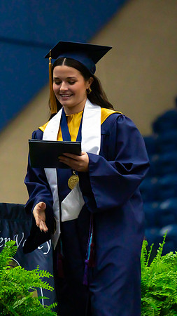 Caleigh_Ponn_Diploma_7090_16x9_Full