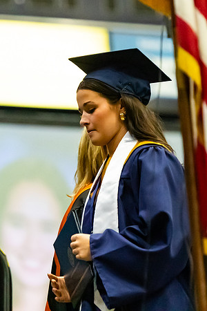 Caleigh_Ponn_Diploma_7099_4x6