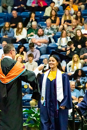 Caleigh_Ponn_Valedictorian_6314_No_Crop